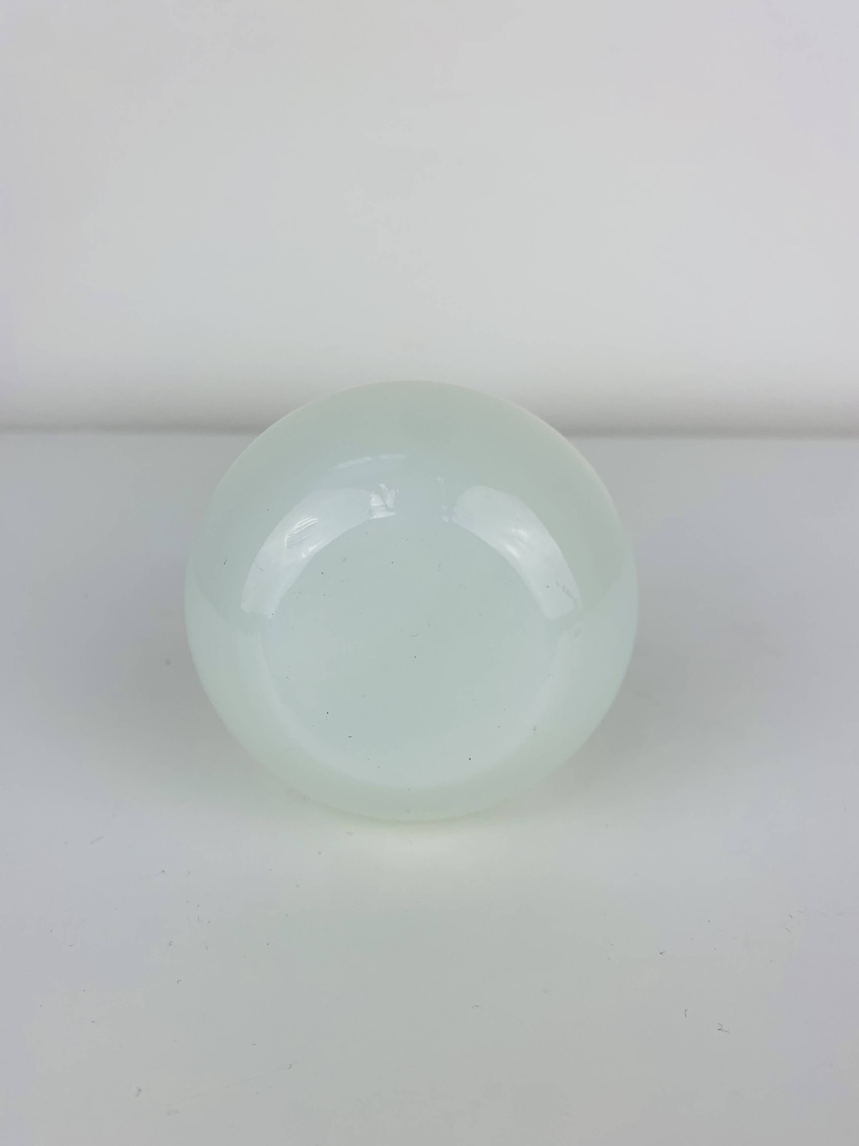 Vase en verre opalescent, vintage