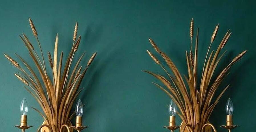 Paire d'appliques "Gerbe de blé" en métal doré par Hans Kögl