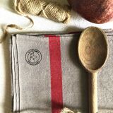 Old cloth in pure washed linen tinted in dove gray