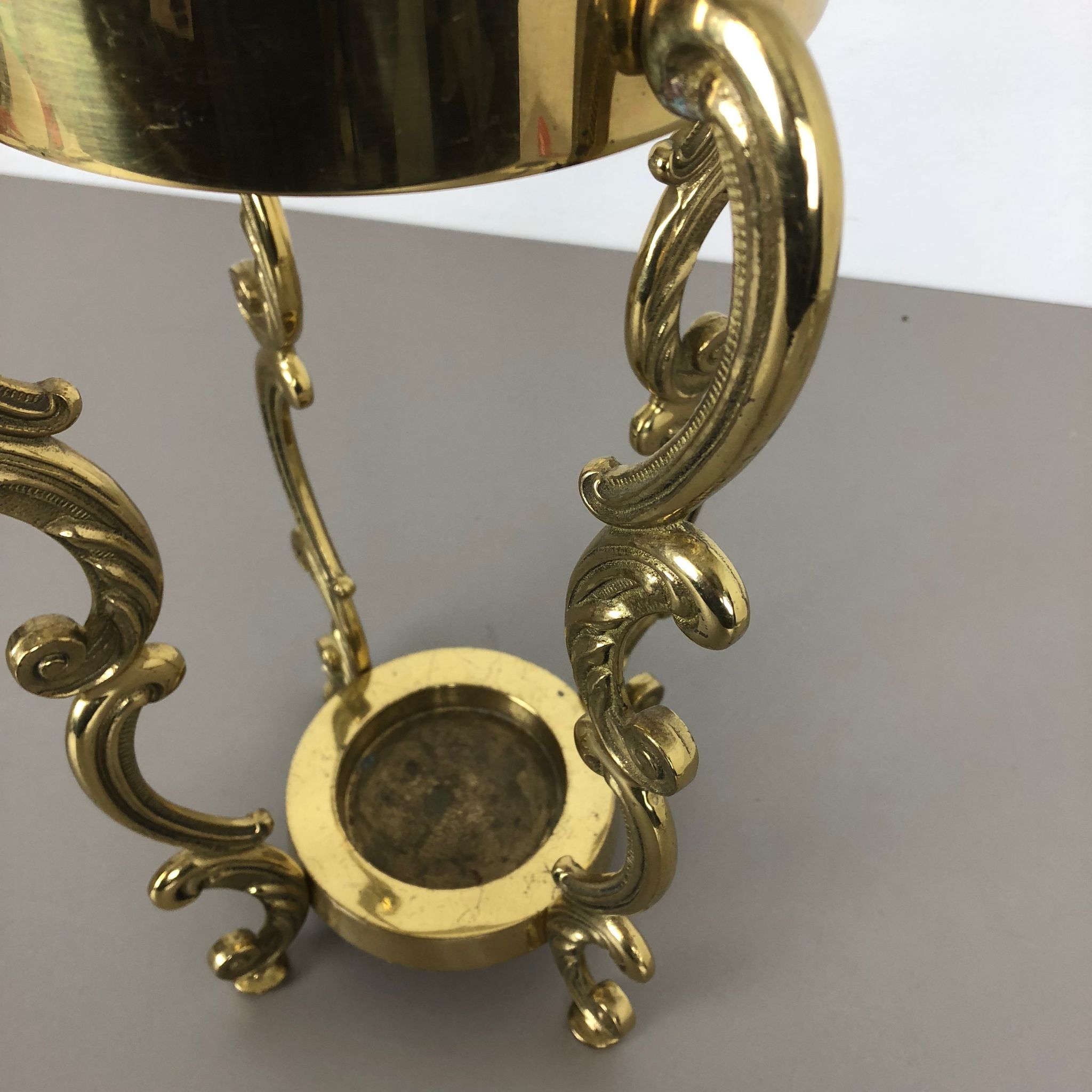 Hollywood Regency solid brass umbrella stand, Italy, 1970s