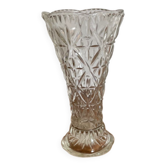Glass vase