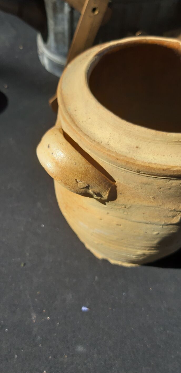 Terracotta pot