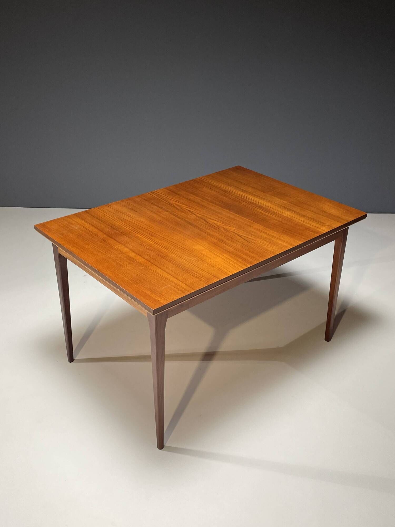 Table à l’italienne Bulke des années 1960