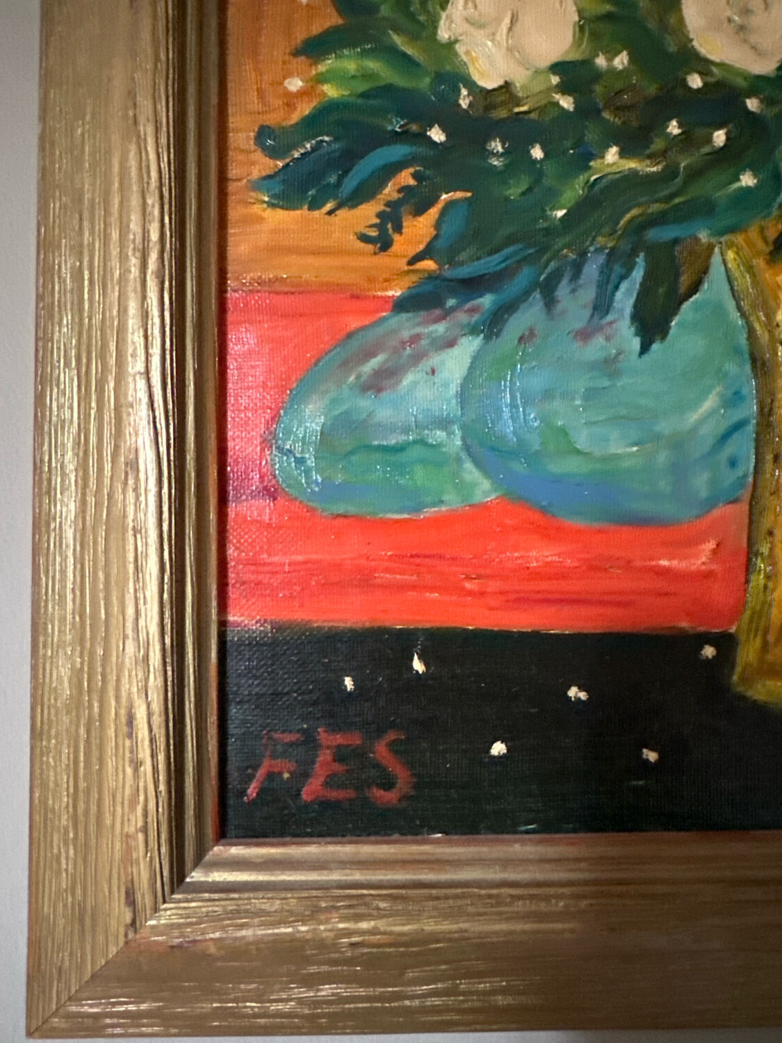 Oil on canvas signed FES – "Bouquet of roses with a small dog" – Style