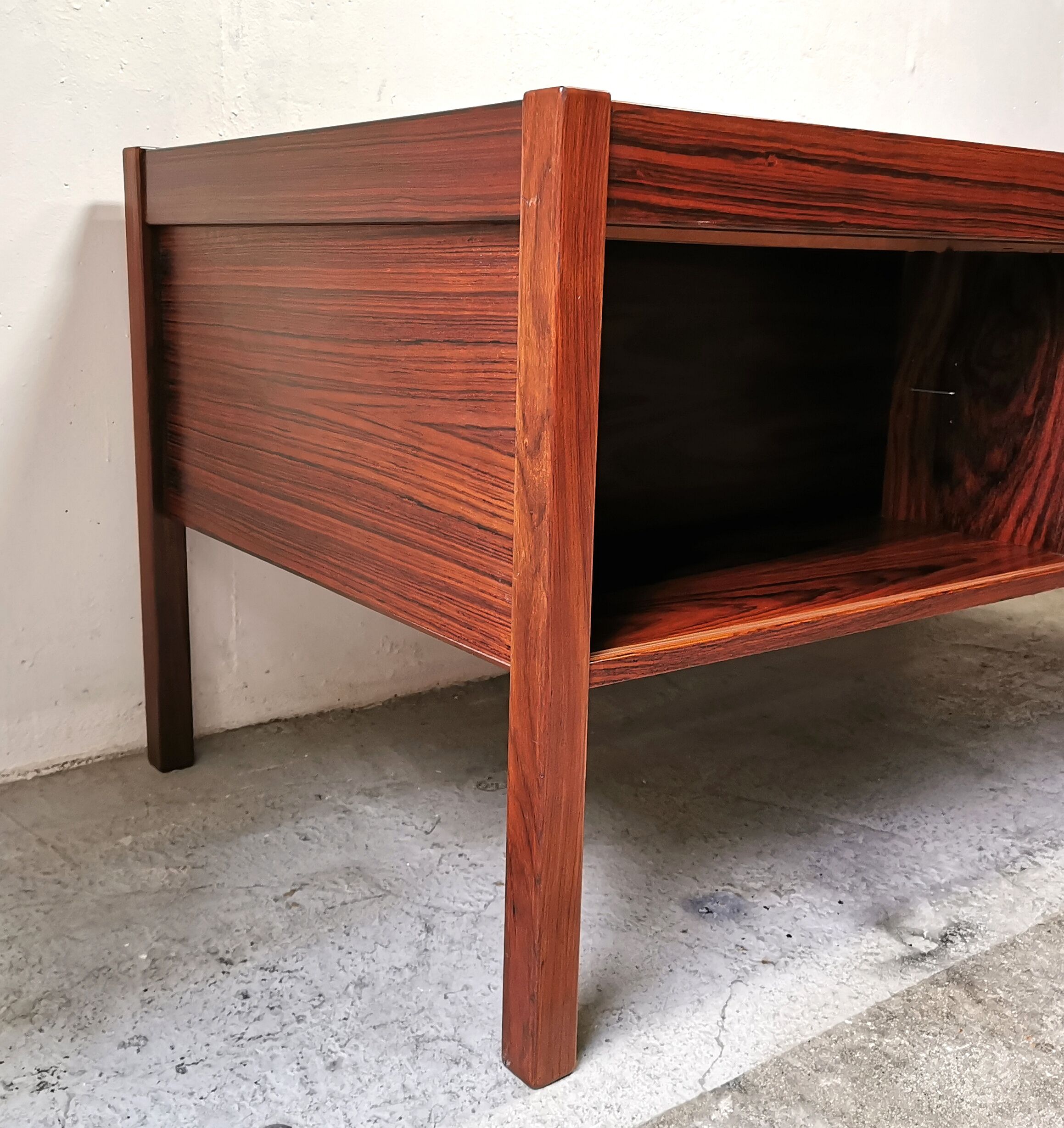 Danish desk Christian Linneberg in rosewood 1960s