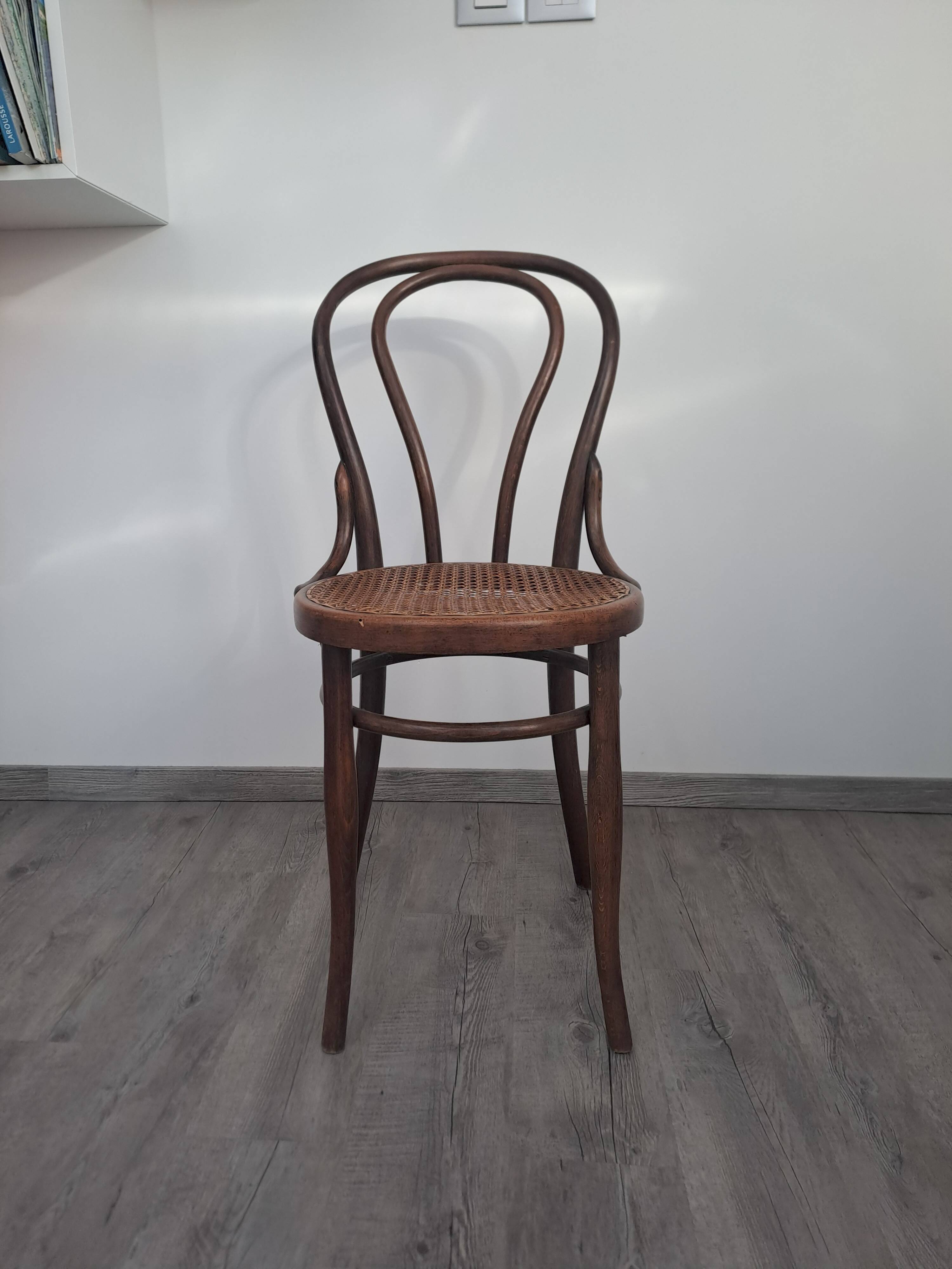 Thonet chair (manufactured by Josef Hofmann)