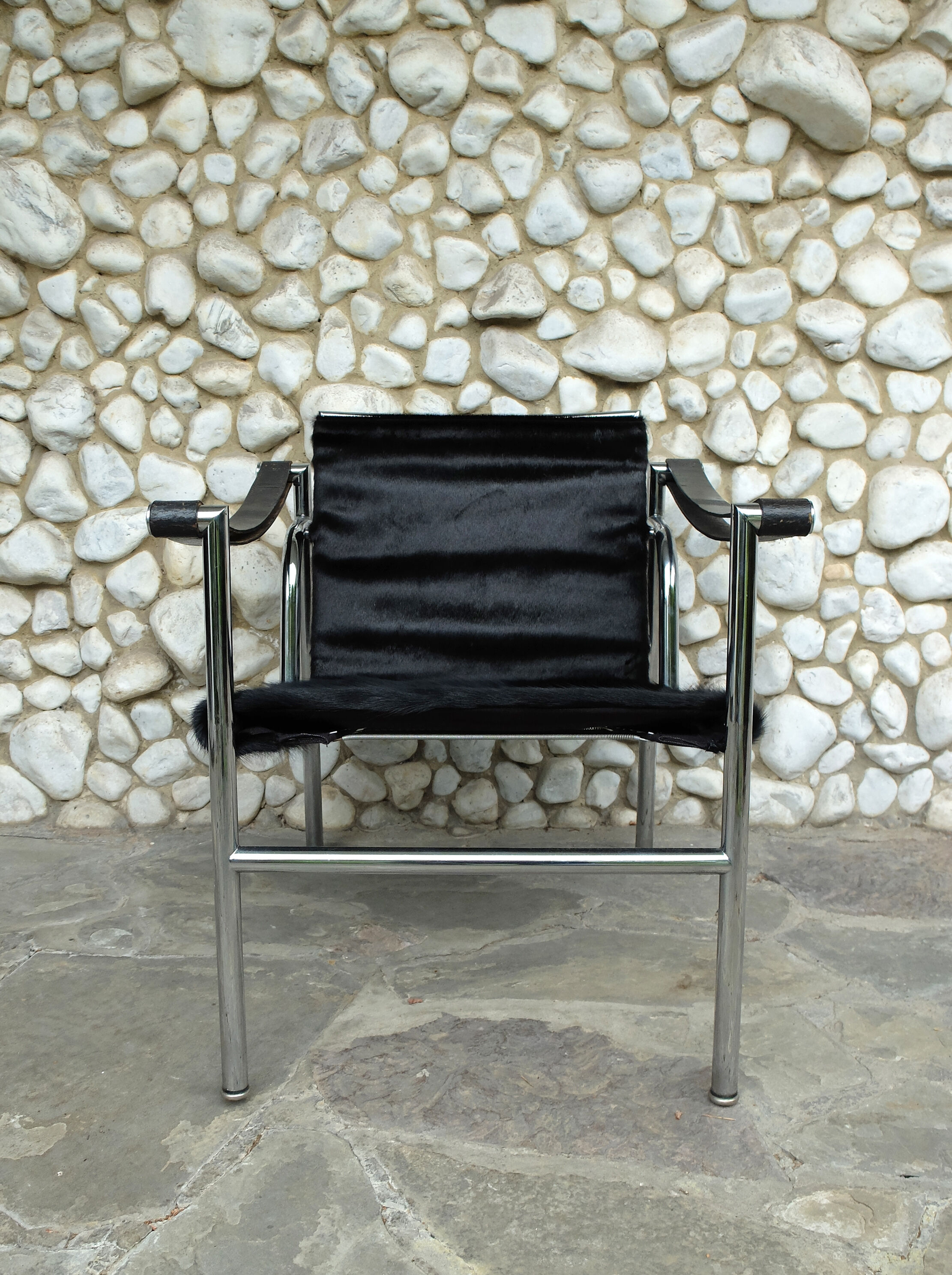 LC1 armchair by Le Corbusier, Pierre Jeanneret & Charlotte Perriand for Cassina 1960