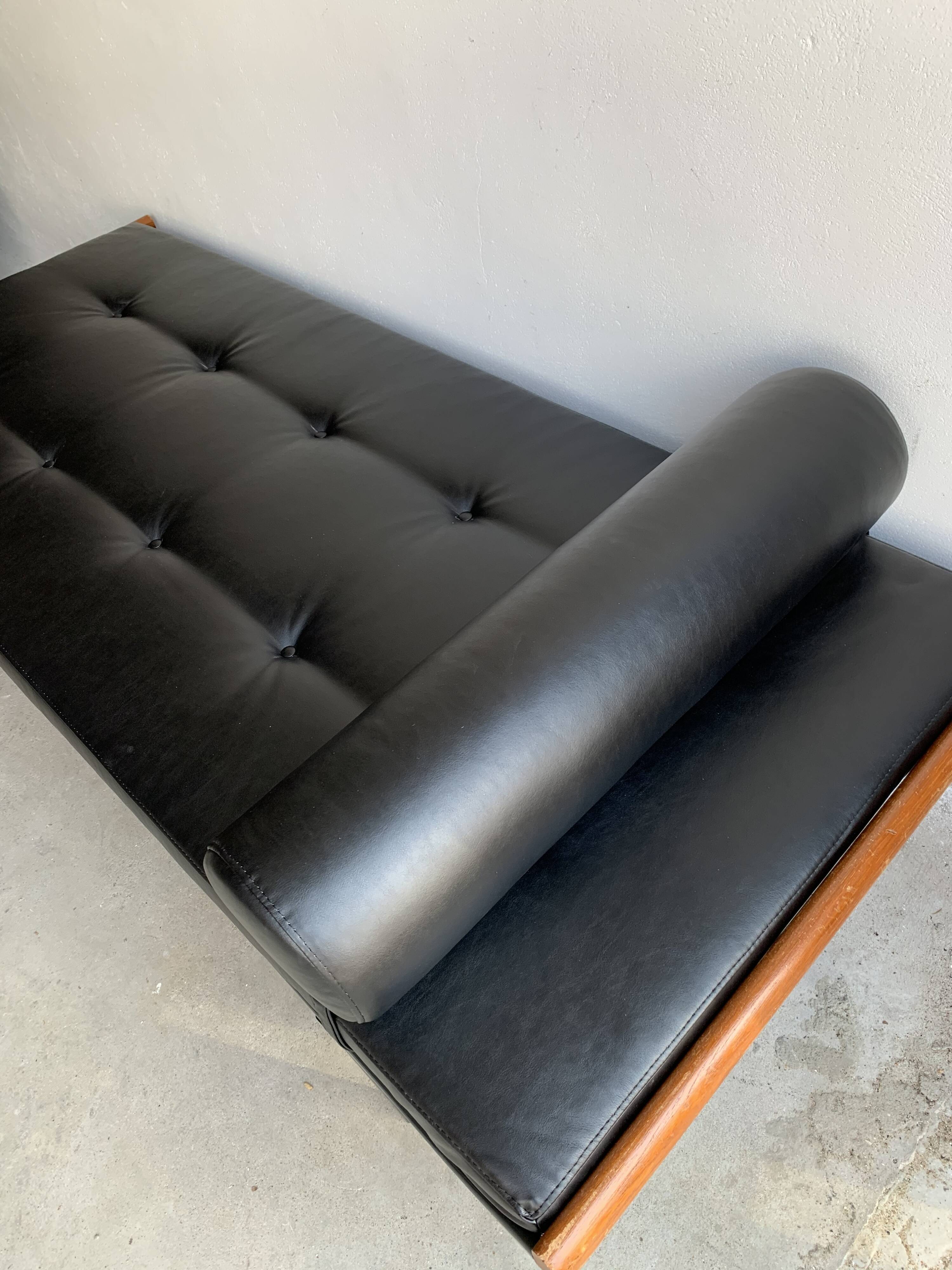 Cleopatra day bed by Andre Cordemeyer for Auping 1950's