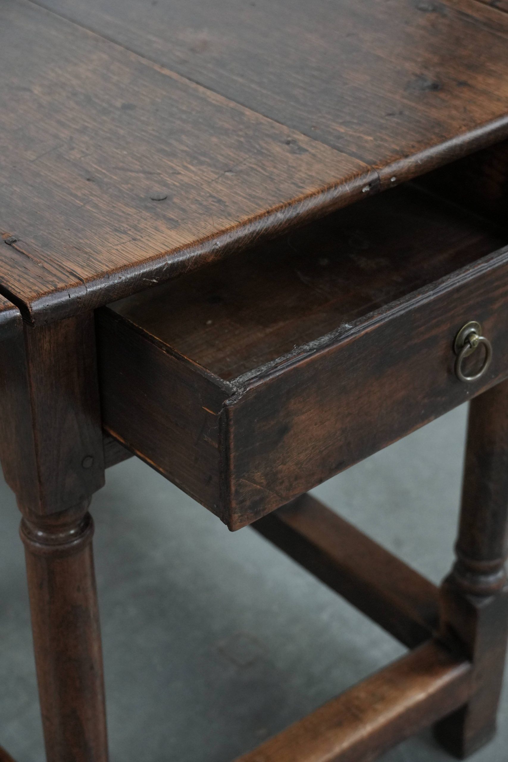Antique English oak side/dining/gateleg table from the 18th century