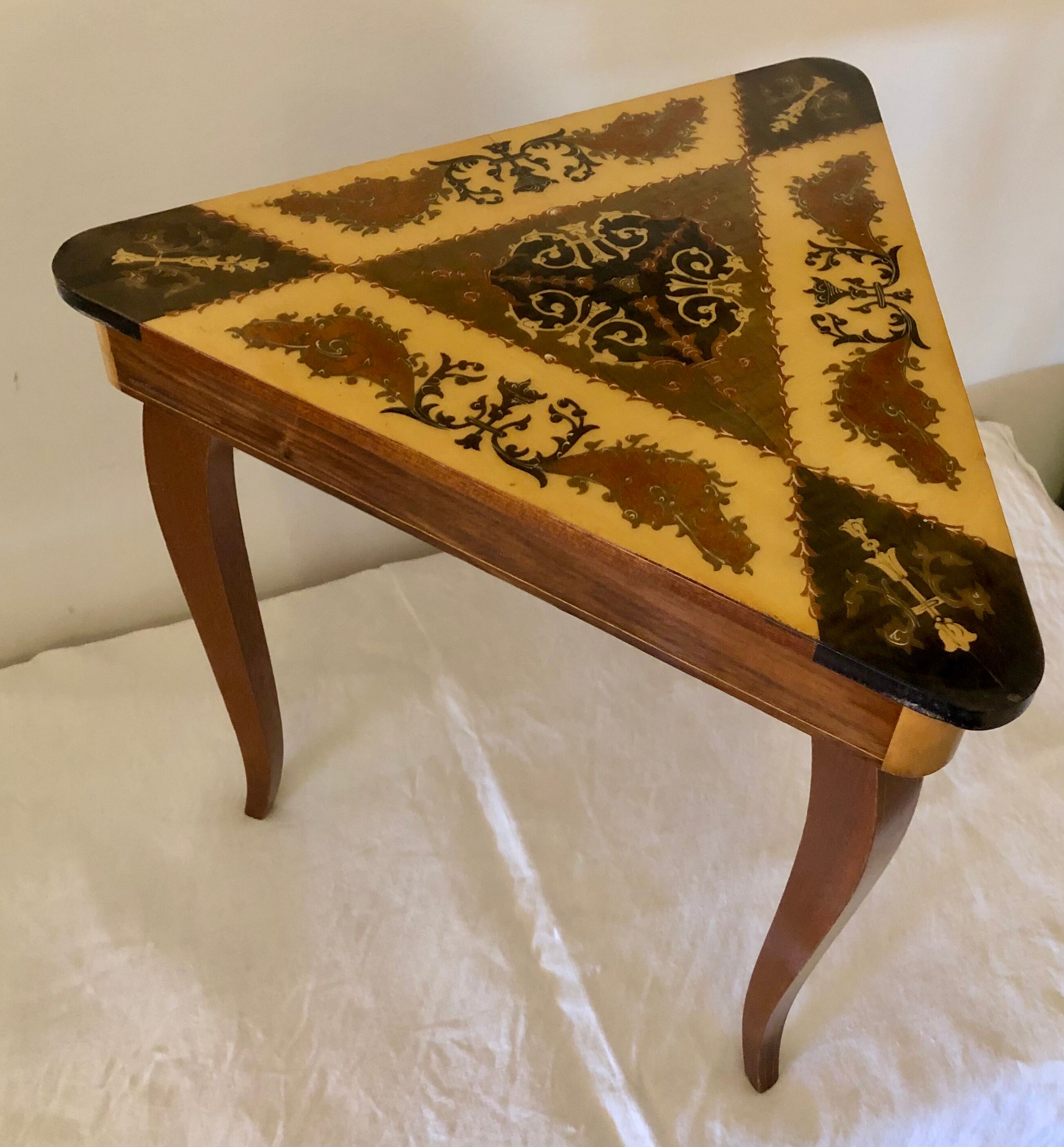 Side table in precious wood marquetry Italy 1950