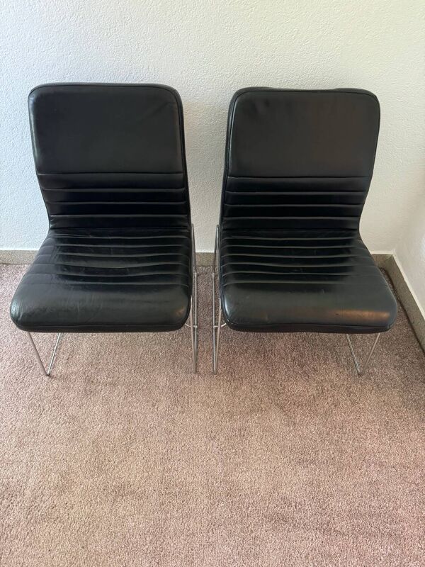 Fauteuils cuir noir design italien années 70 (X2)