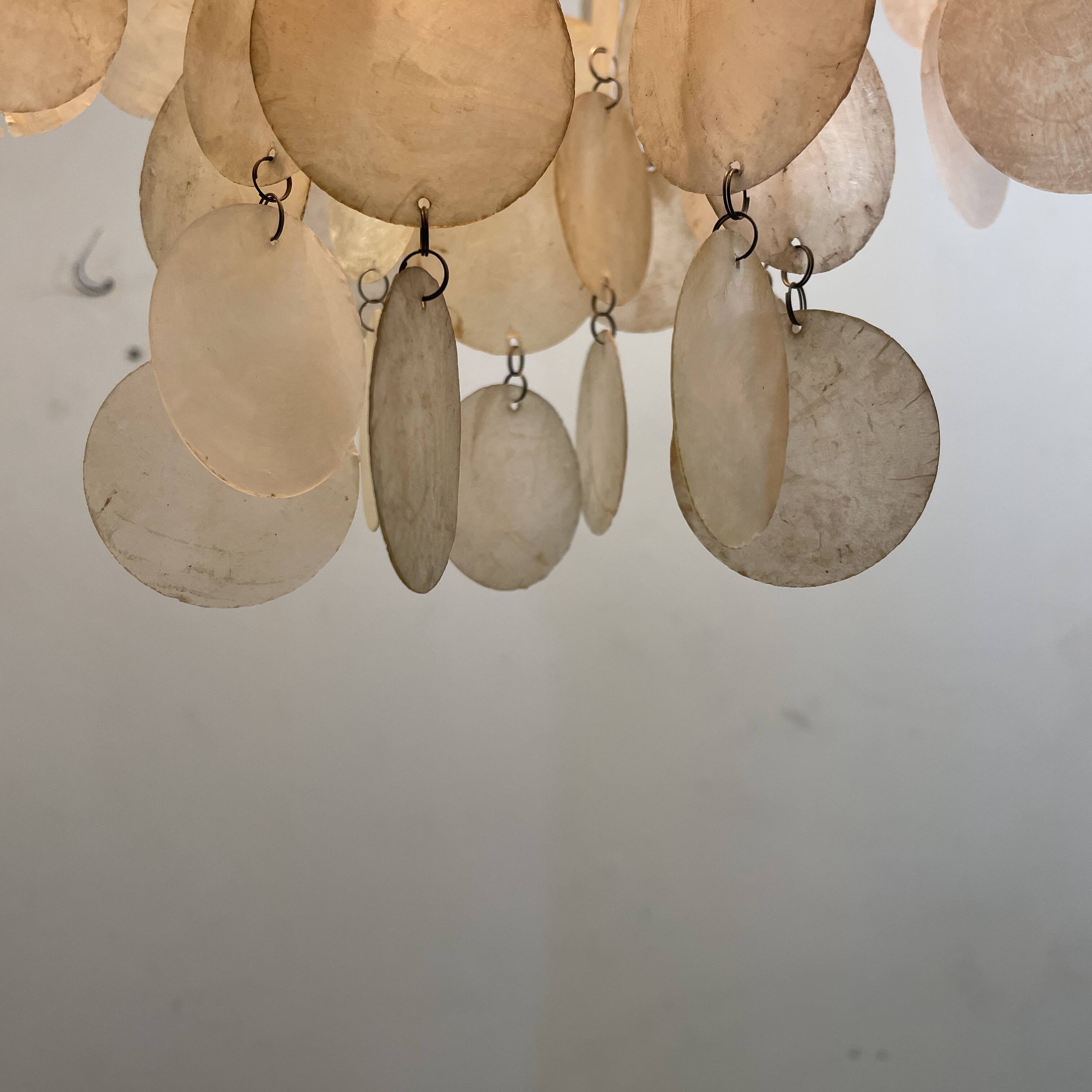 Grand lustre en nacre style Verner Panton années 60