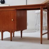 Bureau du milieu du siècle