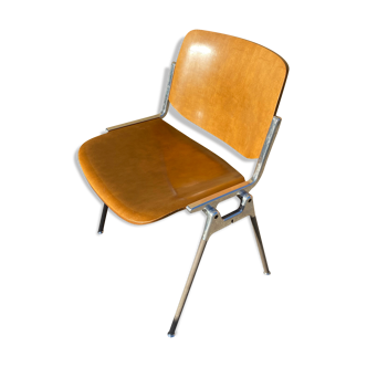 Chair Giancarlo Piretti DSC106