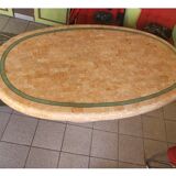 Table ovoide en travertin rose et vert vers 1975