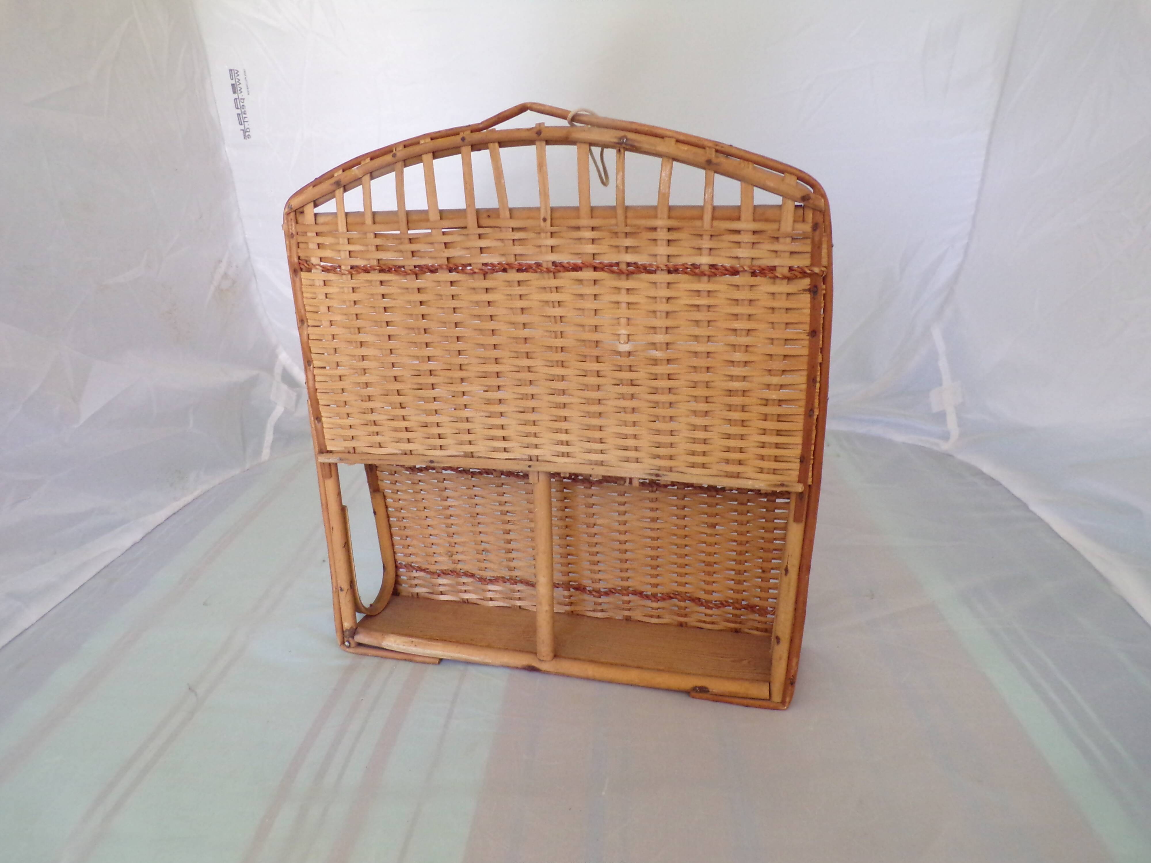 Rack letter old wicker