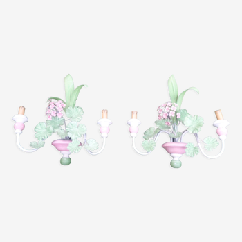 Paire d'appliques en metal peint fleurs de printemps vintage