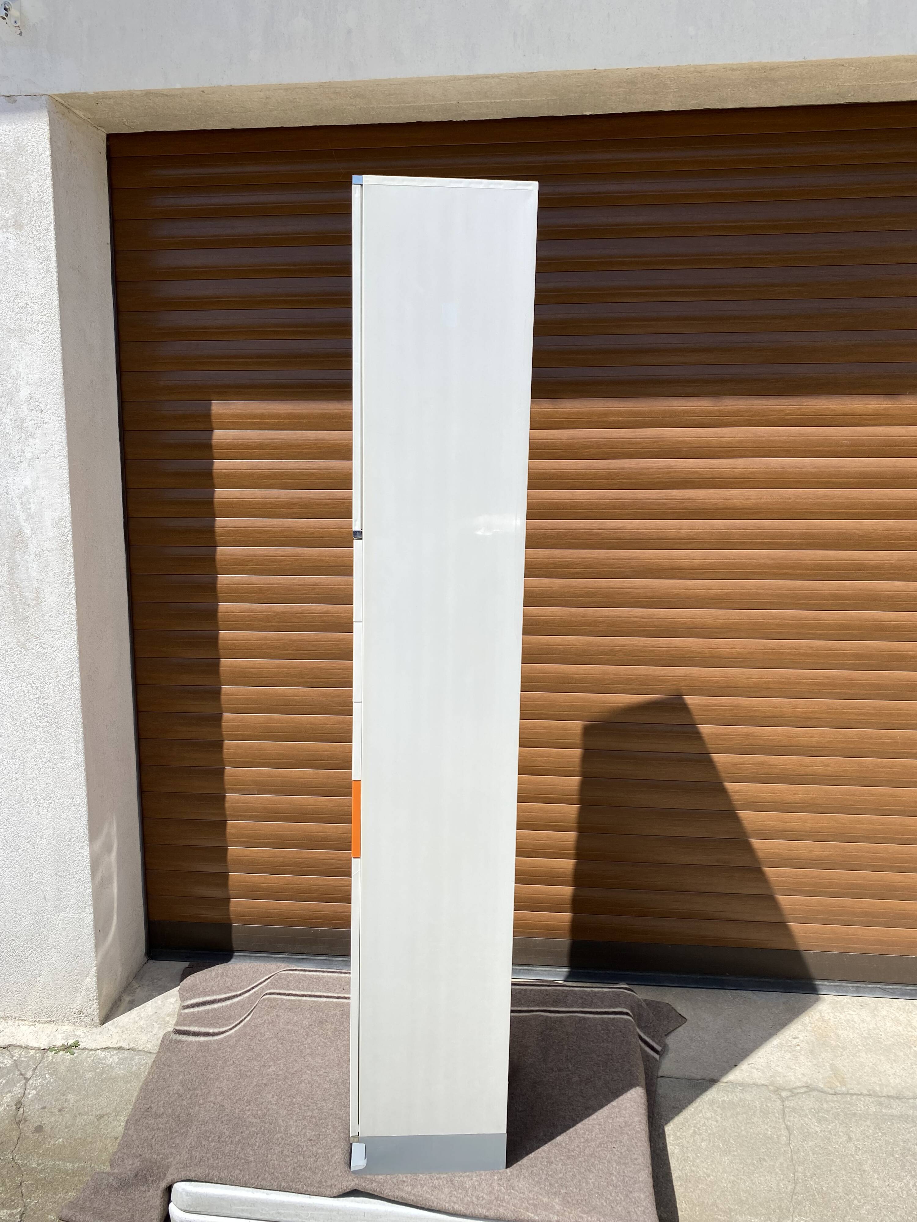 Bathroom column