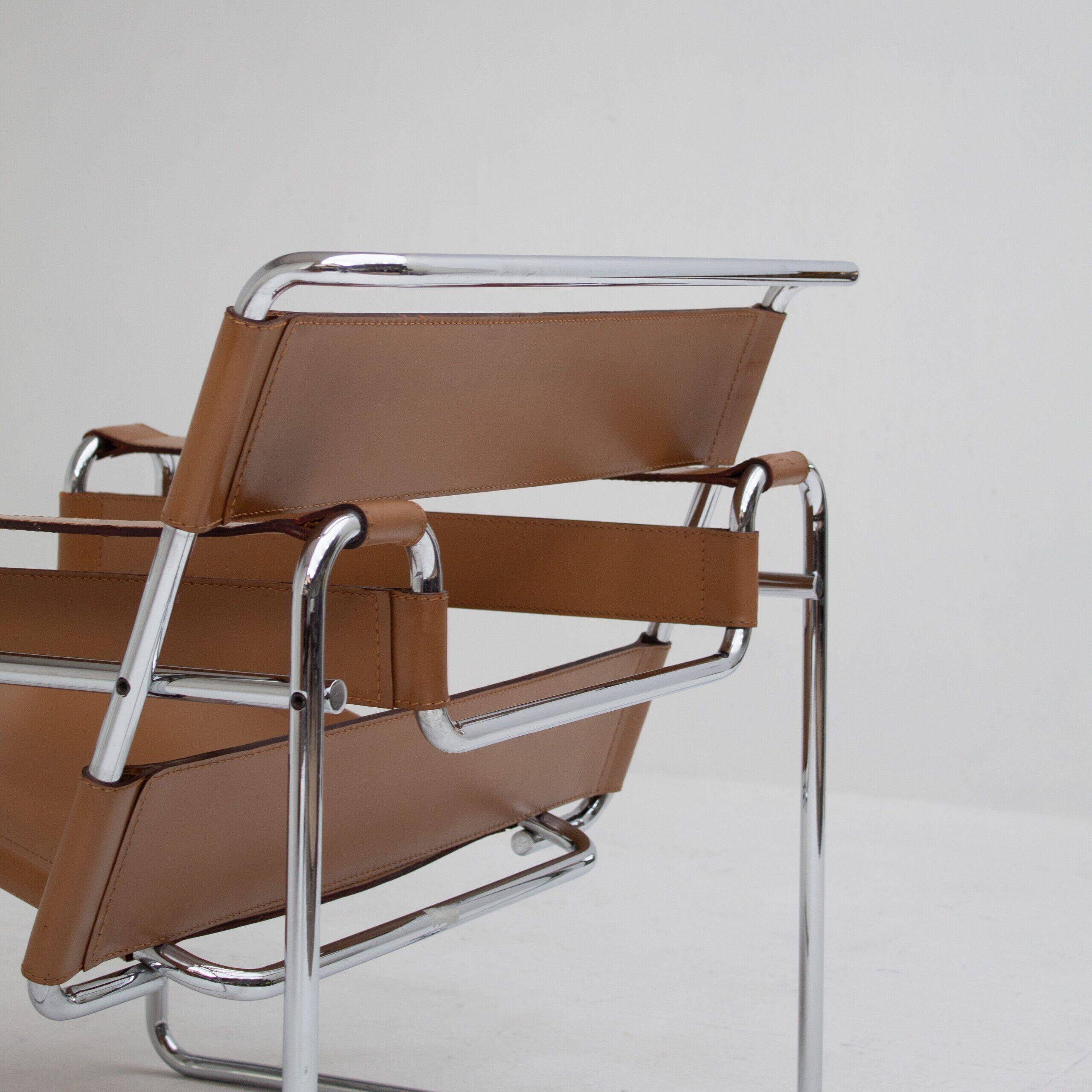Fauteuil Wassily de Marcel Breuer en cuir cognac