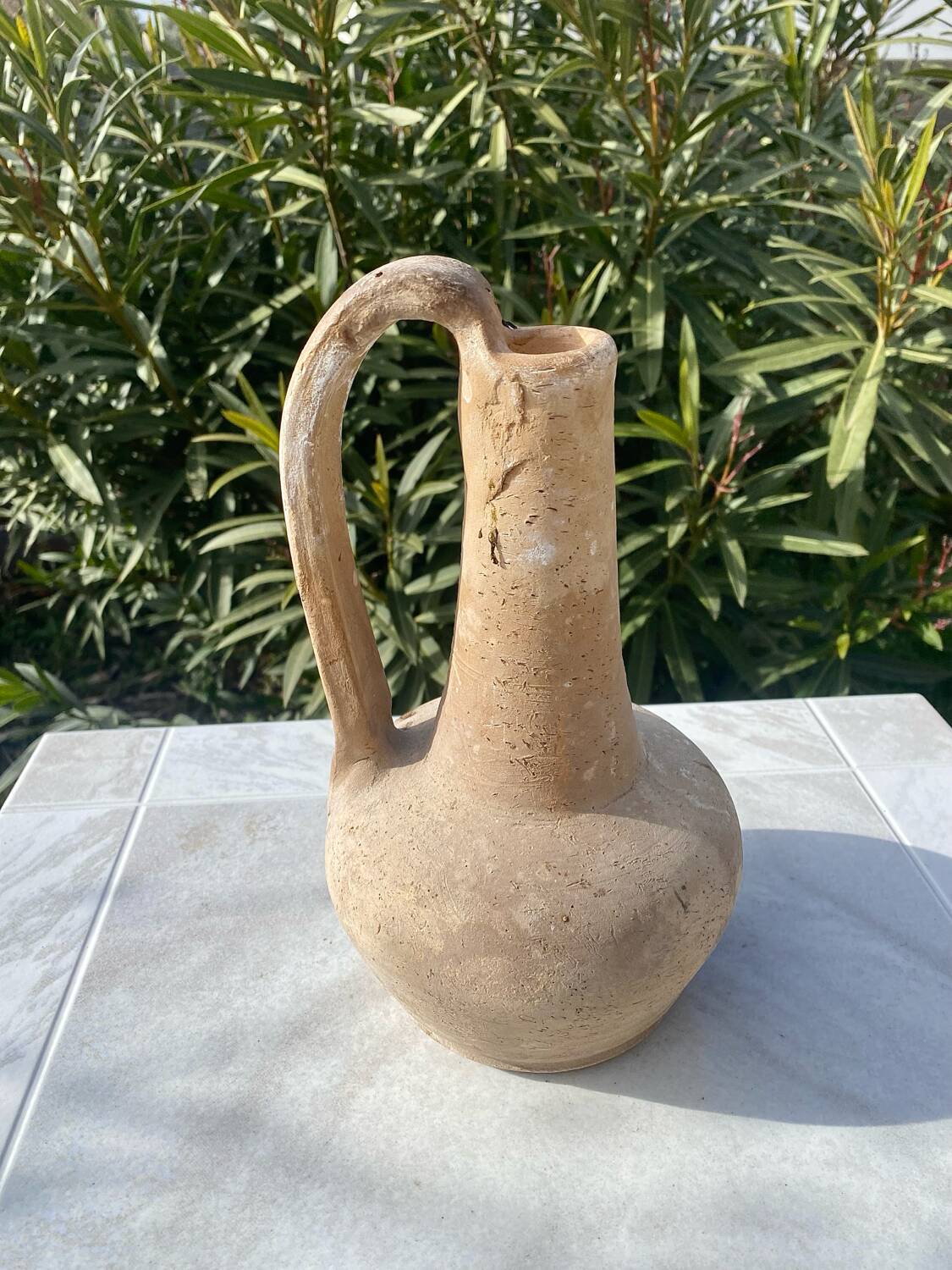 Ancienne cruche en Terre cuite