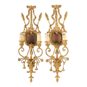 Paire d’appliques en bois sculpté