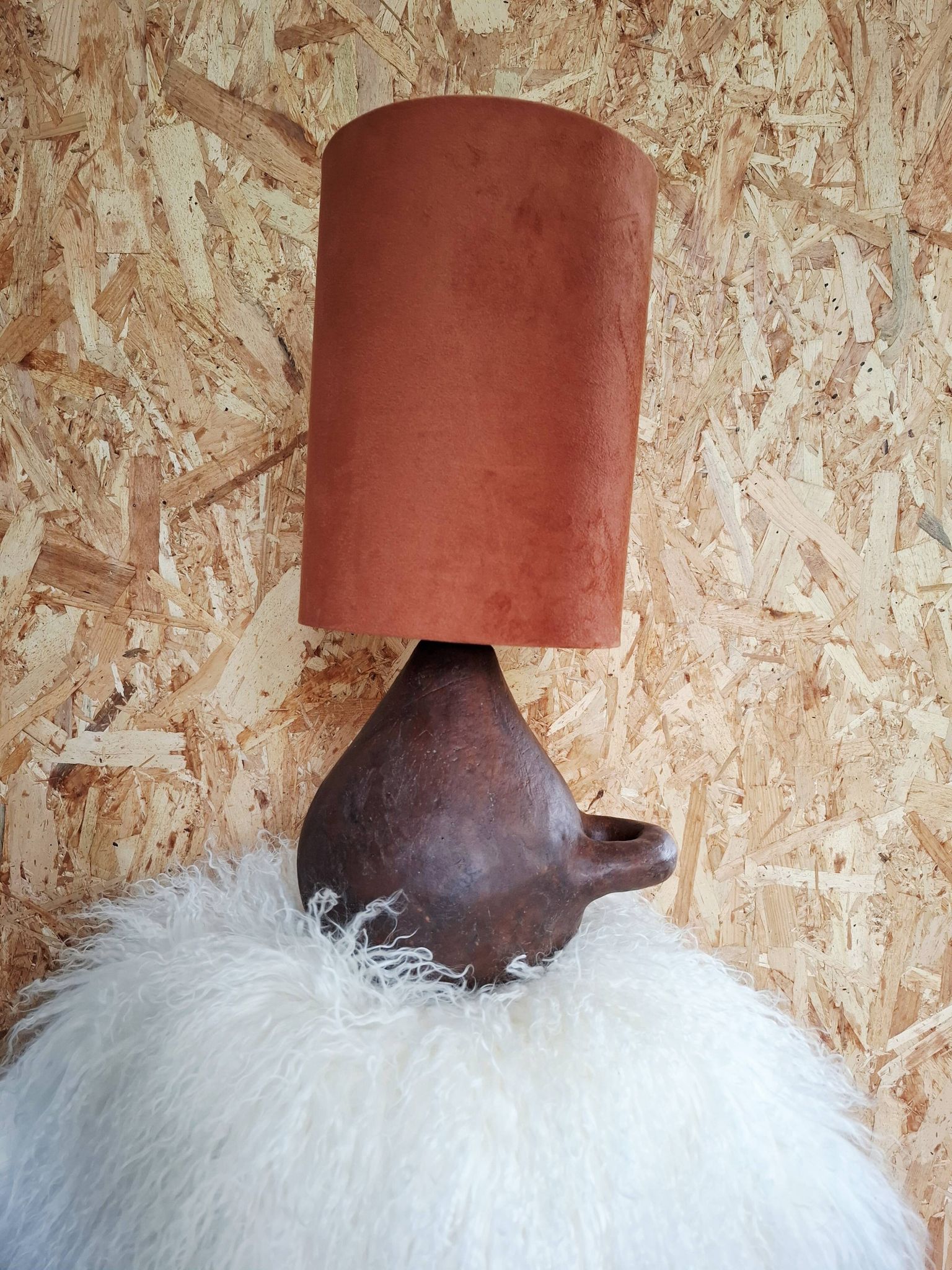 Lampe en terre cuite ancienne