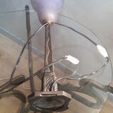 Lampe fonte d'acier 1920  signé de la maison Brousseval  et tulipe muller et frere non signe