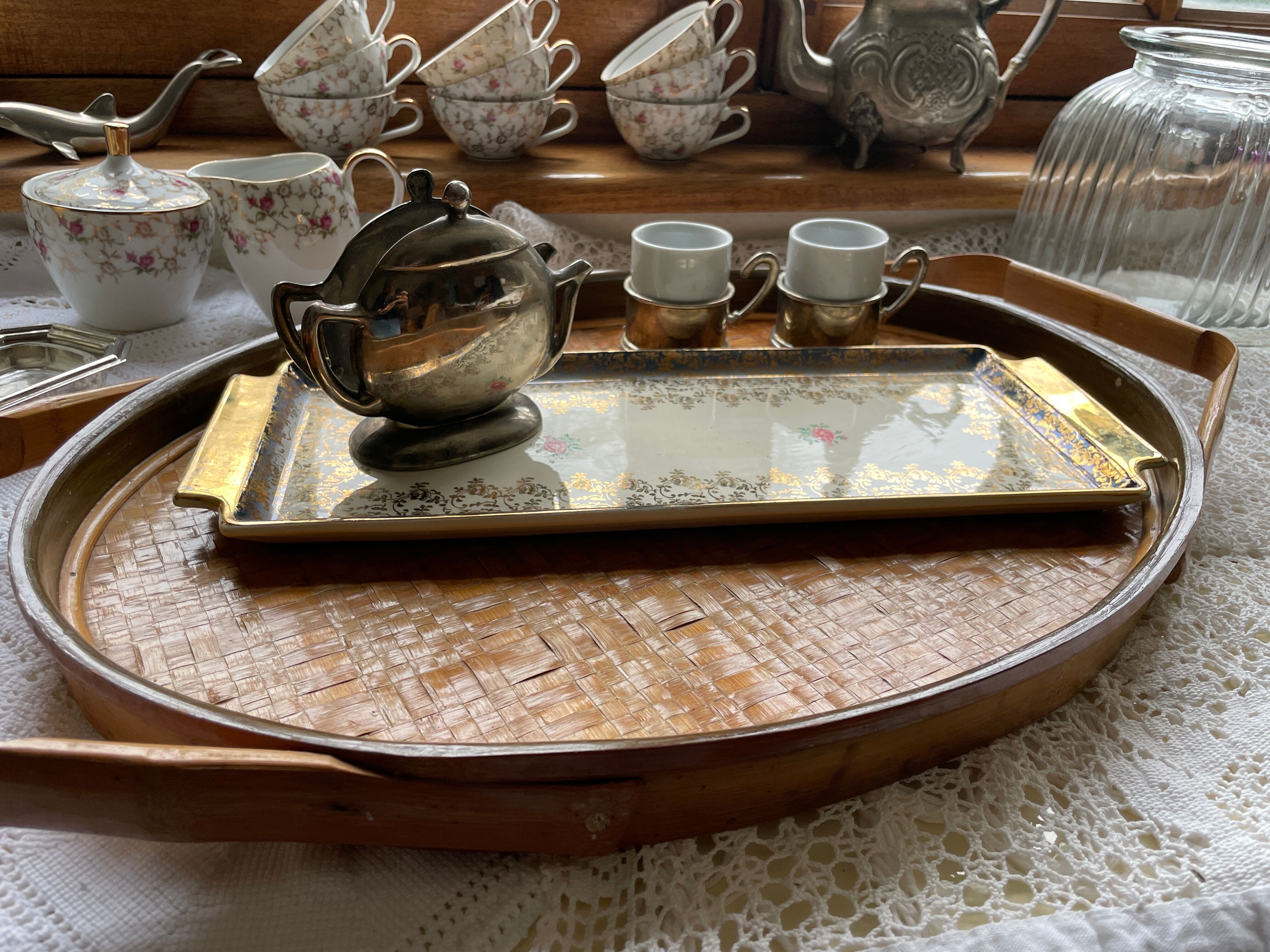 Serving tray