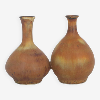 Petit vase de collection scandinave moderne du milieu du siècle en grès marron double par Gunnar Borg