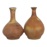 Small modern mid-century Scandinavian collection vase in brown stoneware by Gunnar Borg.