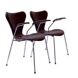 Paire de chaises modèle 3207 par Arne Jacobsen pour Fritz Hansen