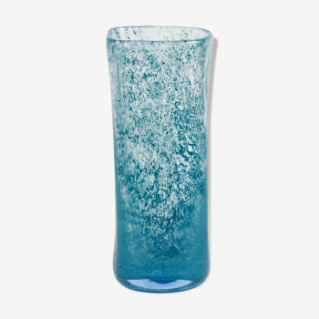 Vase en verre soufflé tacheté