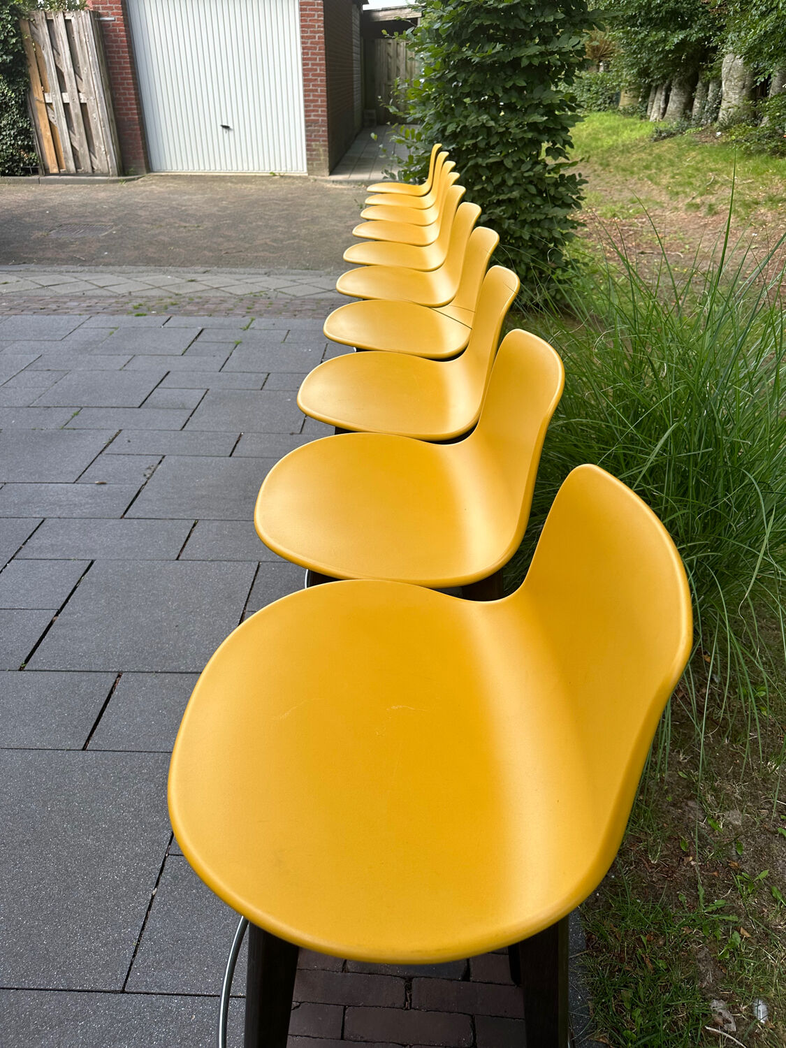 10 Spanish bar stools