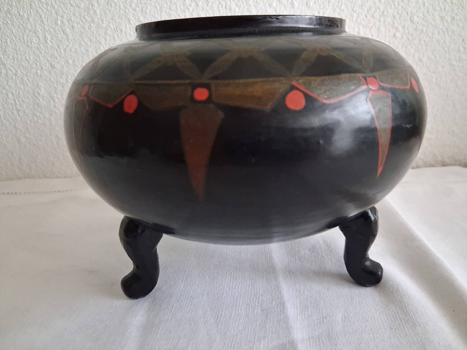 Chinese lacquer bonbonnière