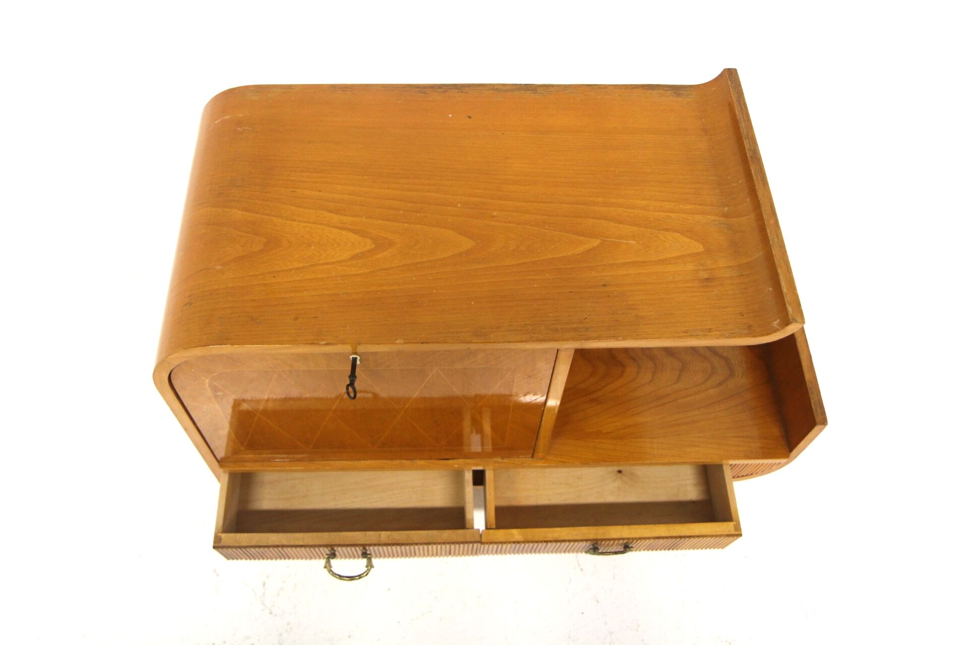 Scandinavian chest of drawers in elm