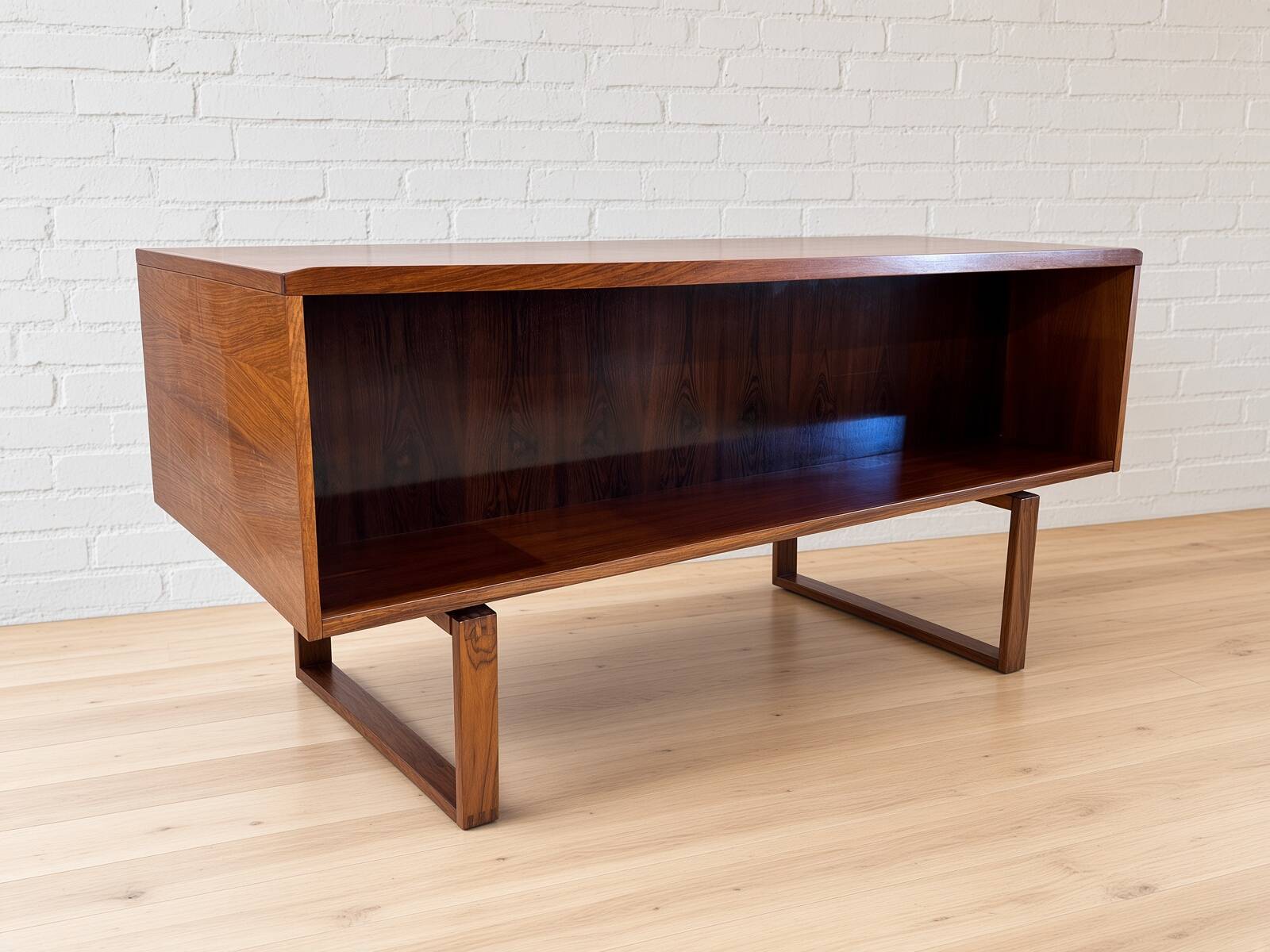 MidCentury Danish Rosewood Desk Torben Valeur & Henning Jensen for Dyrlund