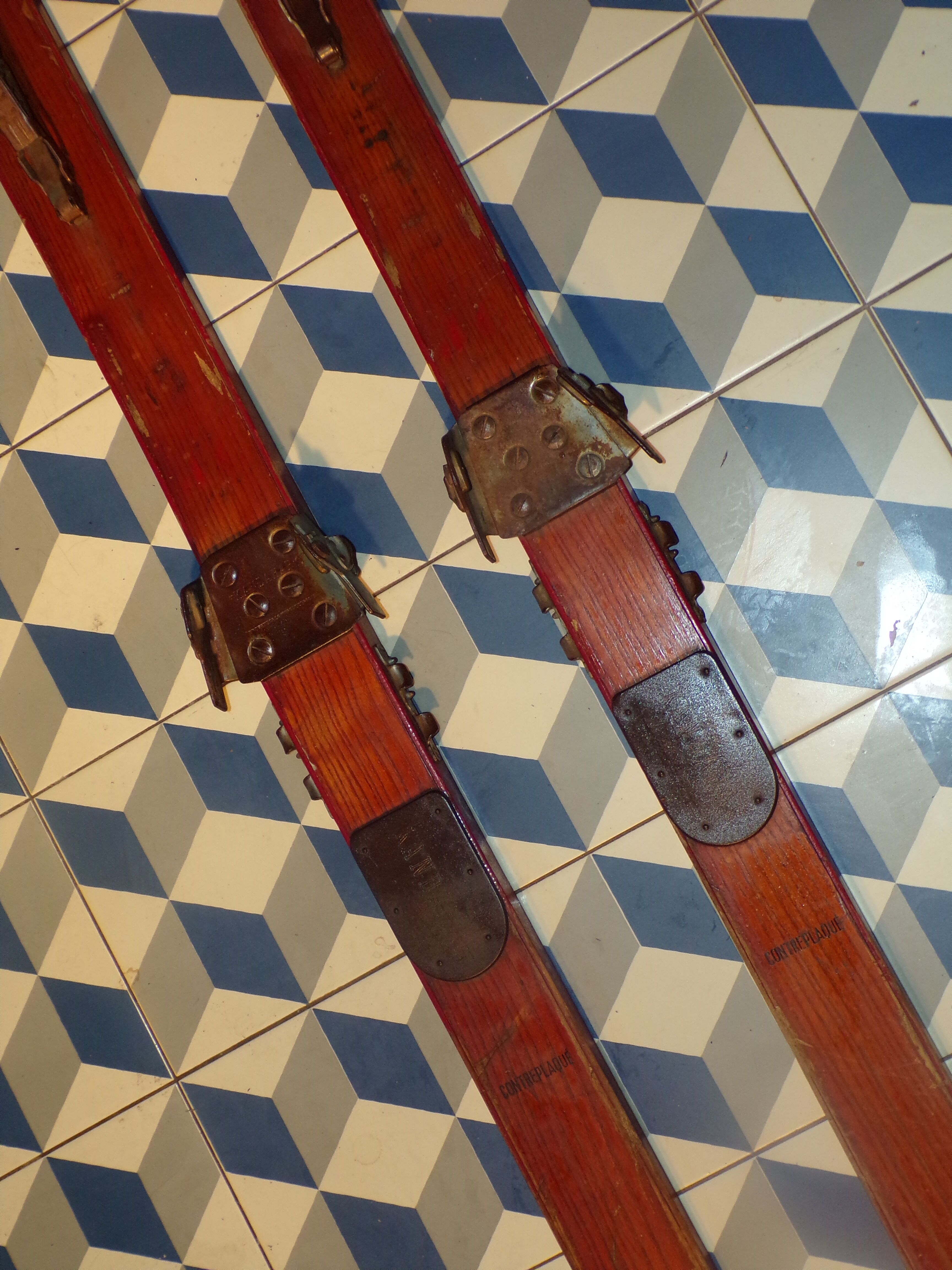 Pair of vintage 2,15 m wood