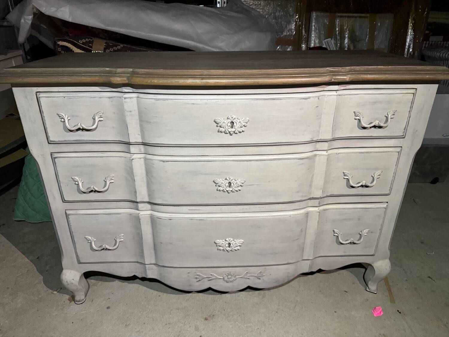 Chest of drawers