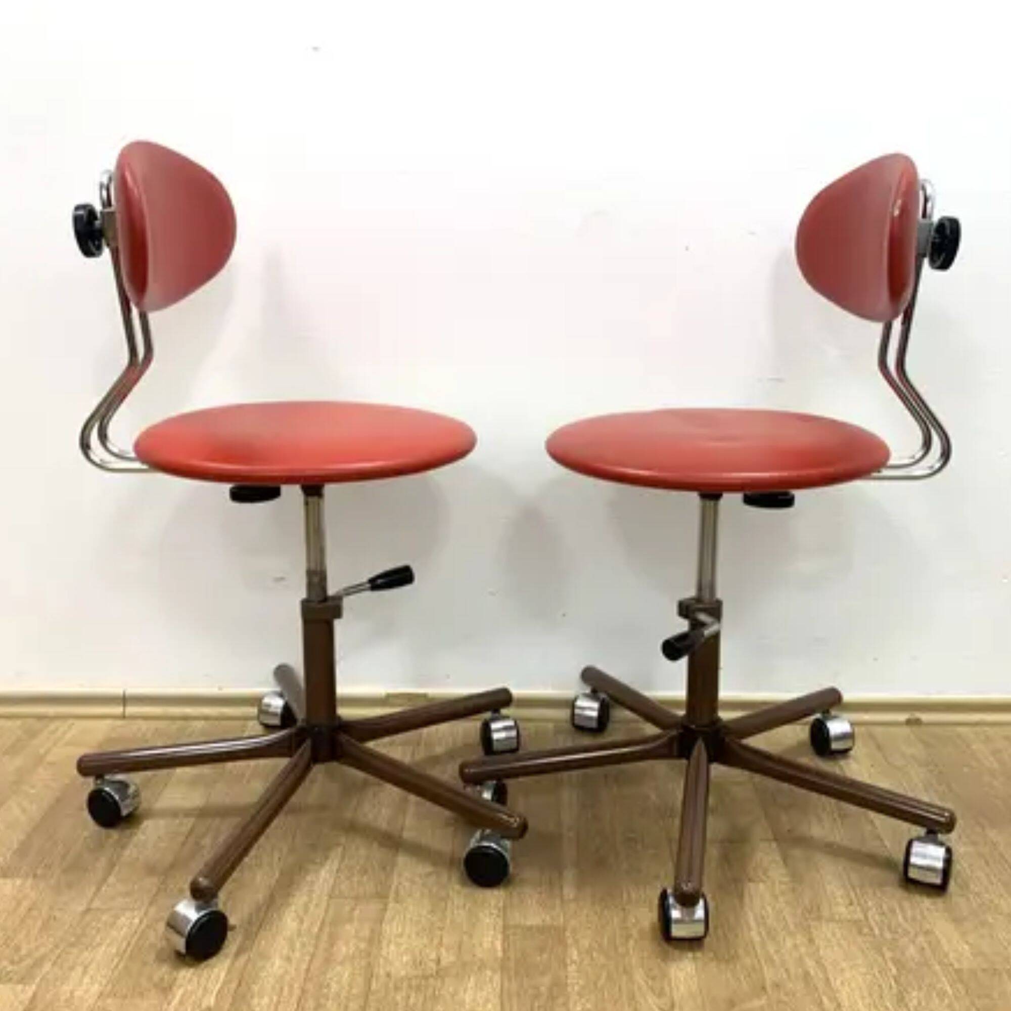 Retro swivel chairs Kovona, 1970s (set of 2)