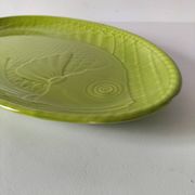 Plat à poisson Gien vert vintage en relief