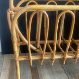 Porte revue vintage en rotin