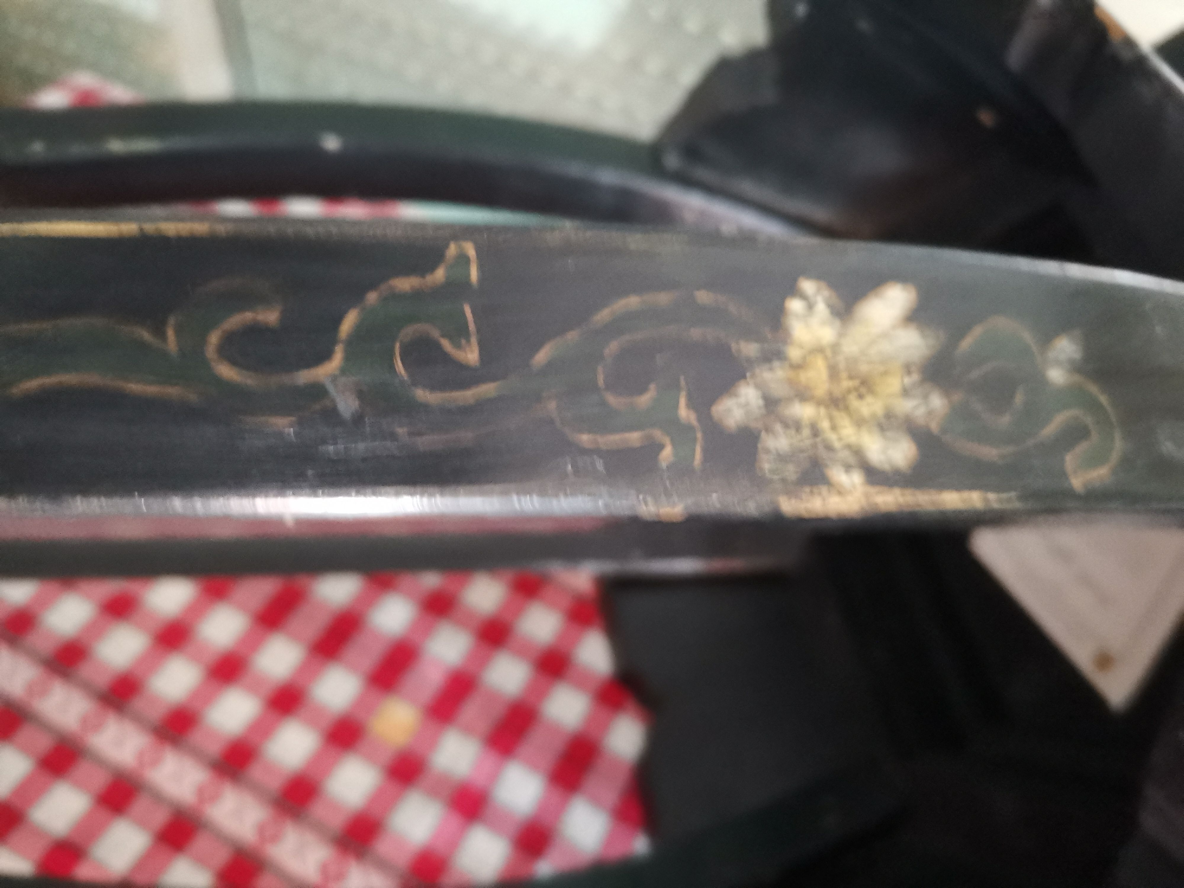 Chinese table painted Napoleon III era with Phoenix certificate in good condition