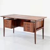 Midcentury Danish Executive Desk in Stunning Rosewood. Vintage / Modern