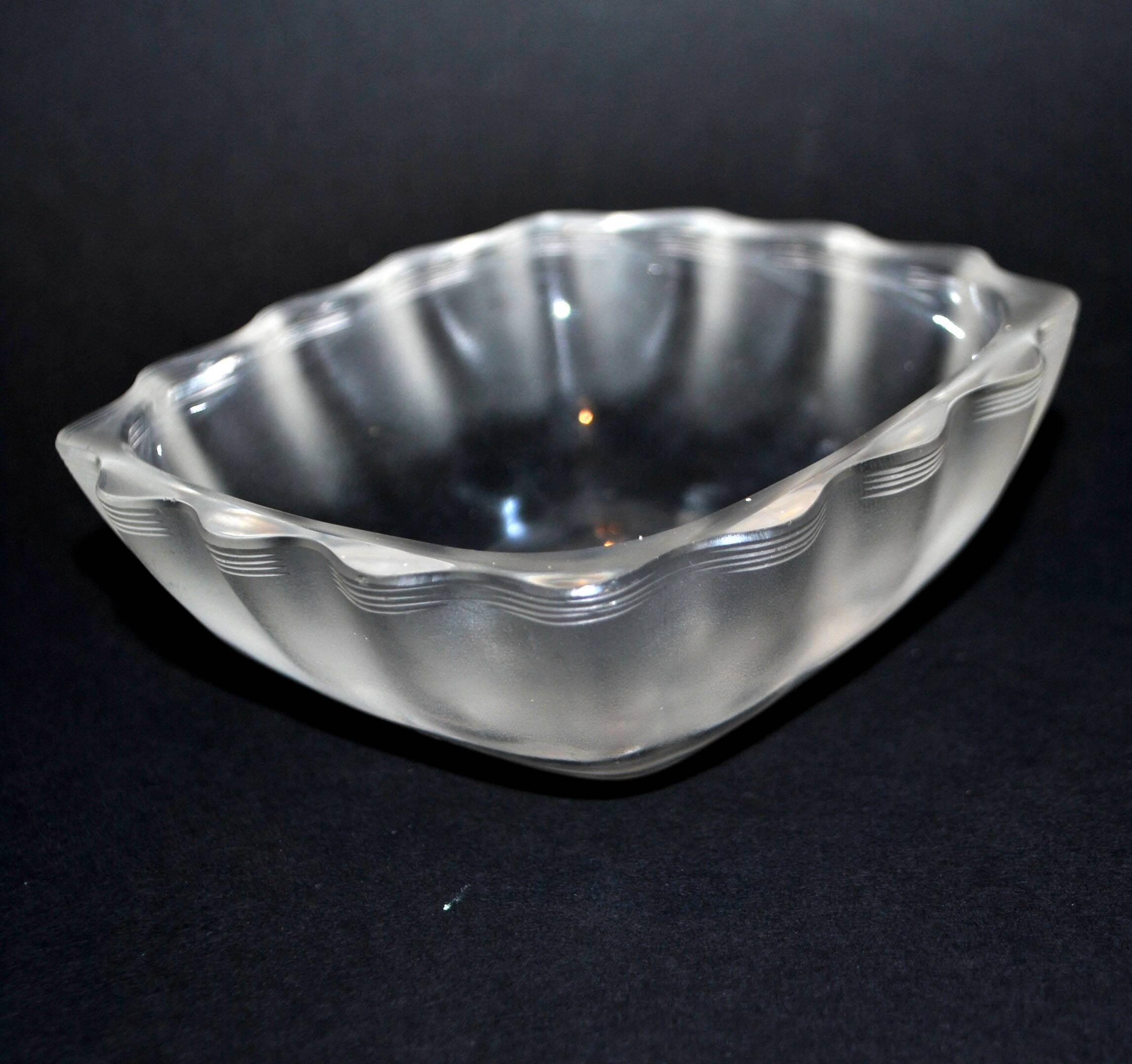 LALIQUE bowl emptier in frosted molded glass Art Deco wave