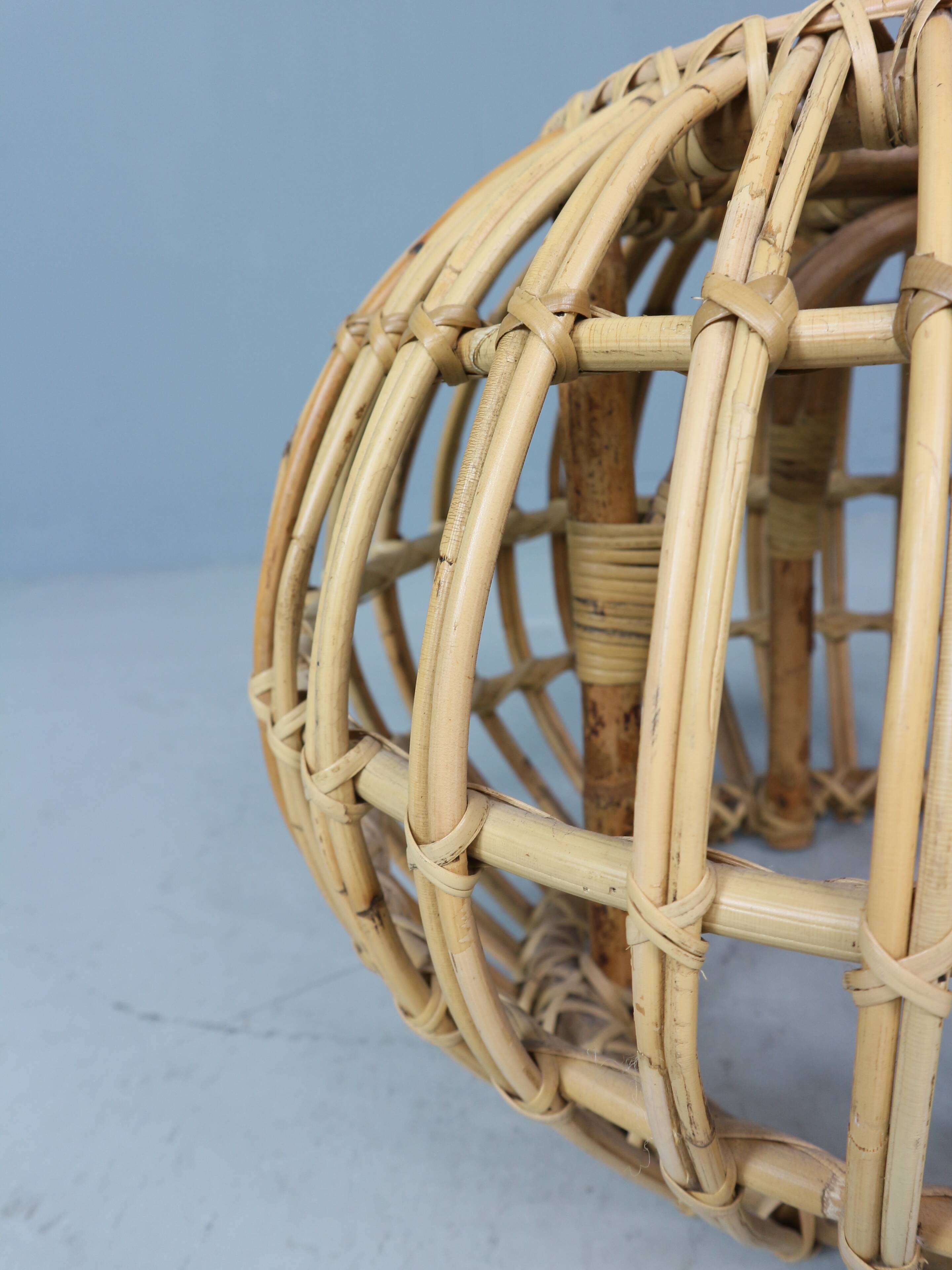 Pouf, jardinière, tabouret ou table d'appoint en rotin vintage des années 1960 par Dirk van Sliedrecht