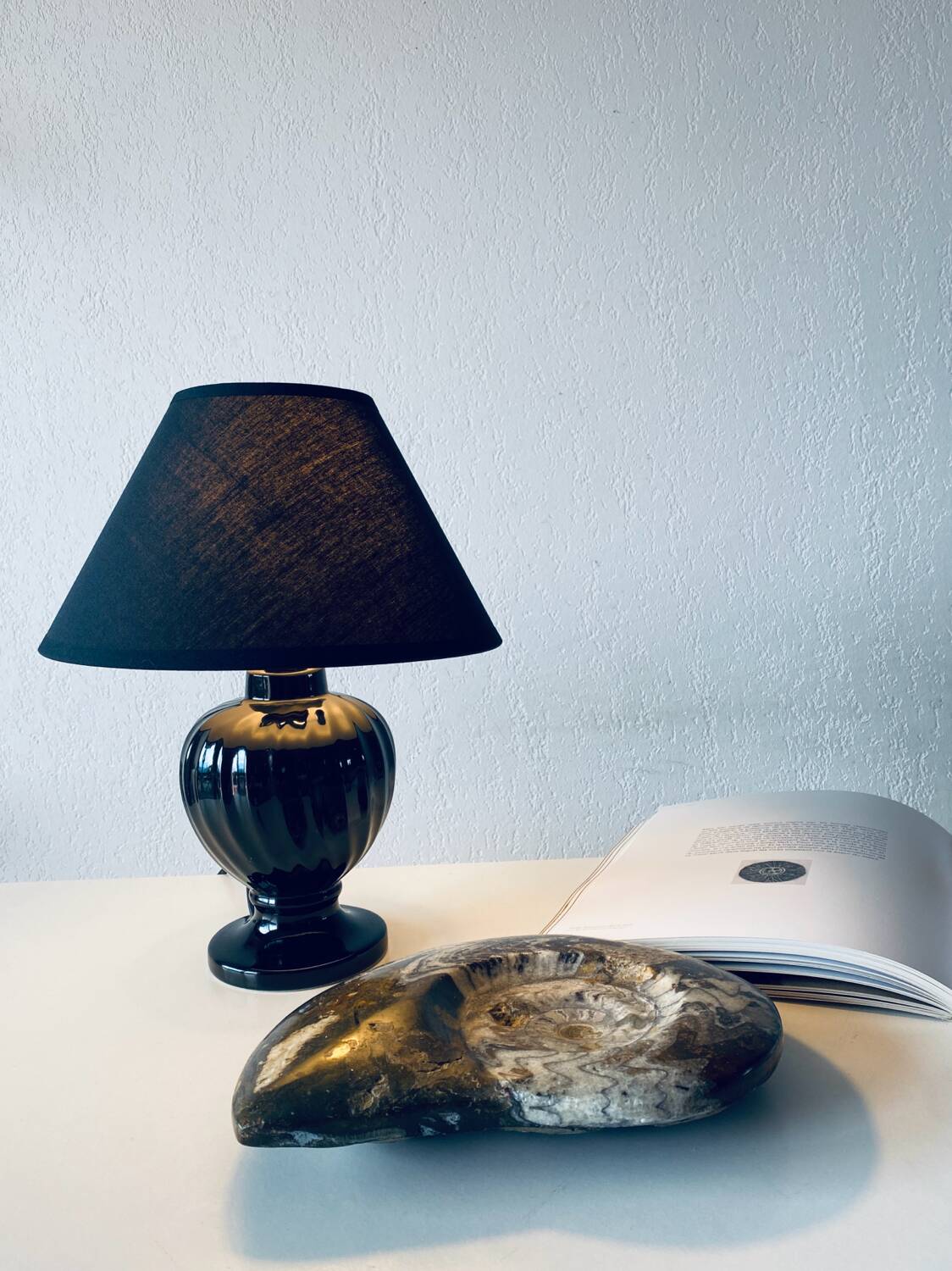 Lampe antique noire en céramique