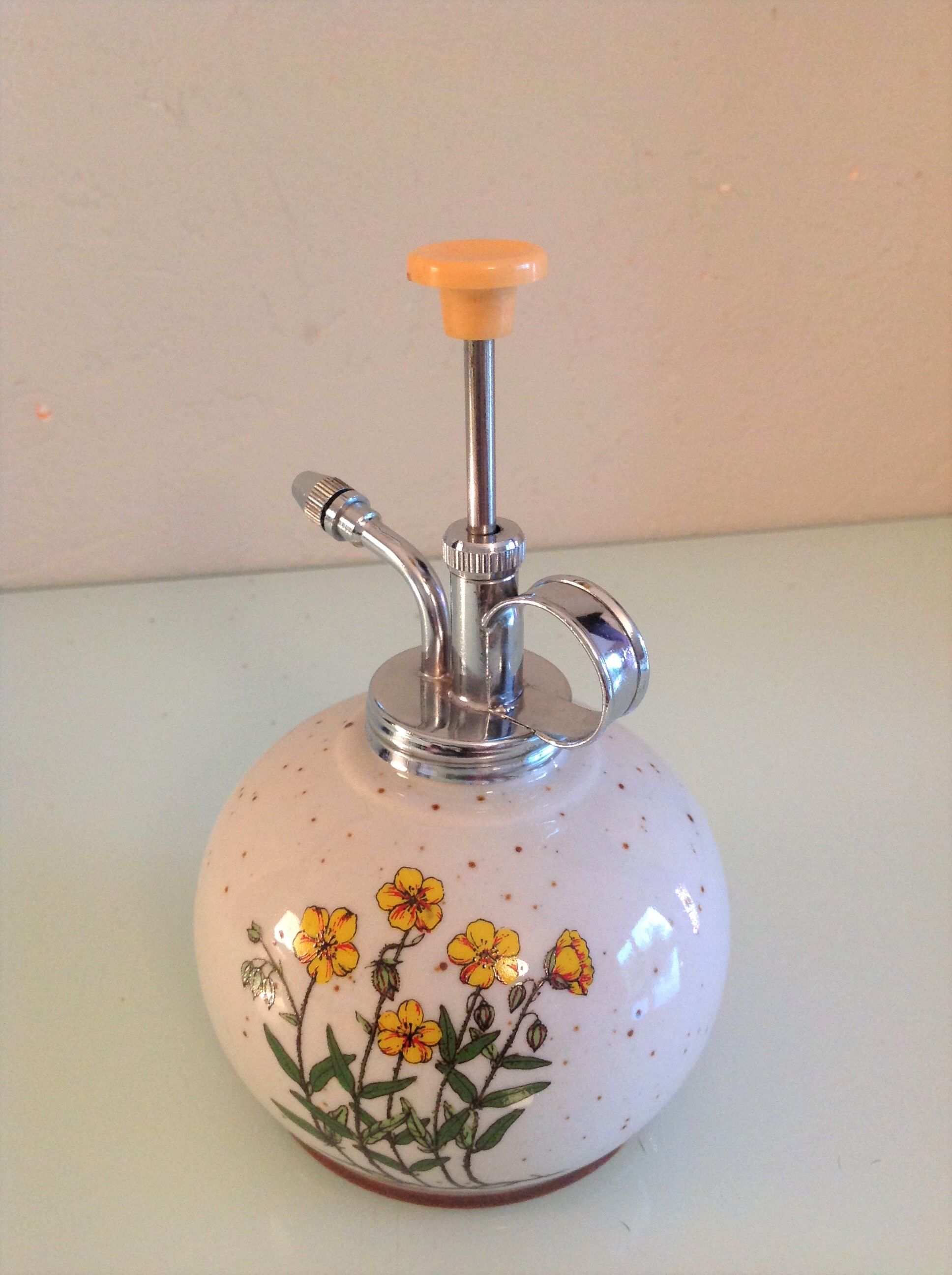 Ball vaporizer in light gray / vintage 70s ceramic