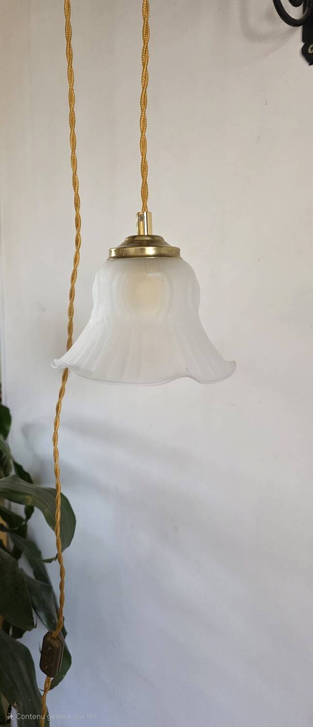 Art Nouveau Tulip Portable Lamp