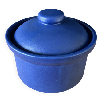 Blue pot