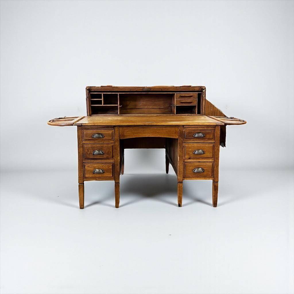 Vintage American wooden desk / desk with roll-up door